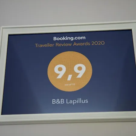 Lapillus Couette-café Pompéi