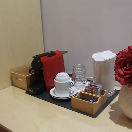 Lapillus Couette-café Pompéi